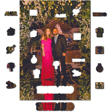 Carregar imagem no visualizador da galeria, Sua Foto com Molde Dia dos Namorados - Quebra-Cabeça de Madeira 3D Personalizável