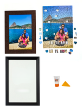Carregar imagem no visualizador da galeria, Sua Foto com Molde Para Casais - Quebra-Cabeça de Madeira 3D Personalizável
